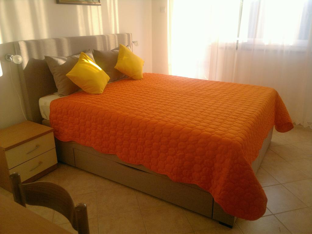 Lino Apartments Ровинь Экстерьер фото